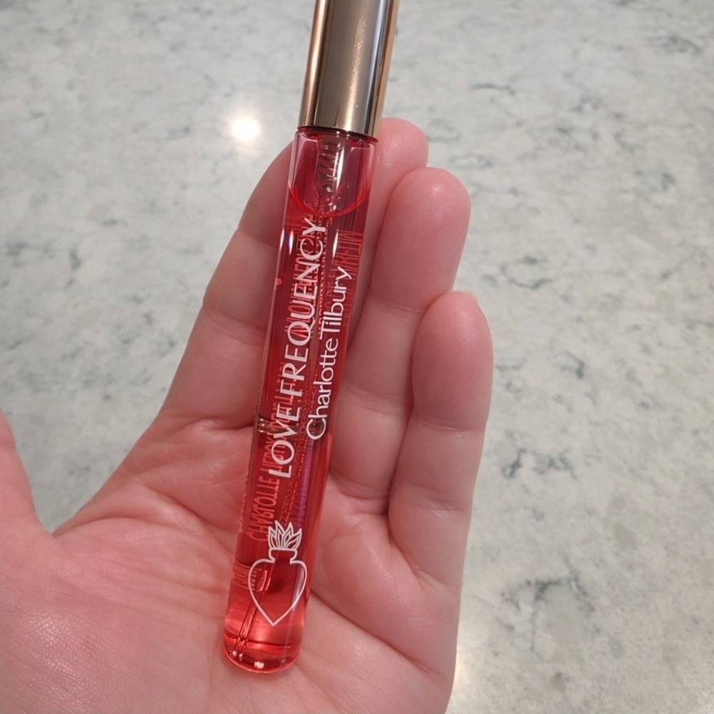 Charlotte Tilbury Love Frequency Rollerball Perfume Limited Edition/ Discontinue